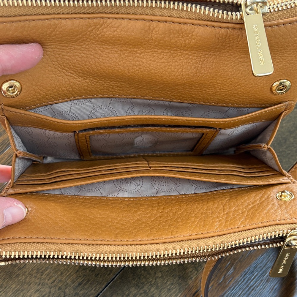 Michael Kors Tan Crossbody Bag - Picture 7 of 9